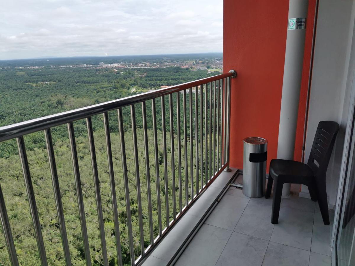 Coco Homestay 旅人の家@The Venus Sitiawan Perak ภายนอก รูปภาพ