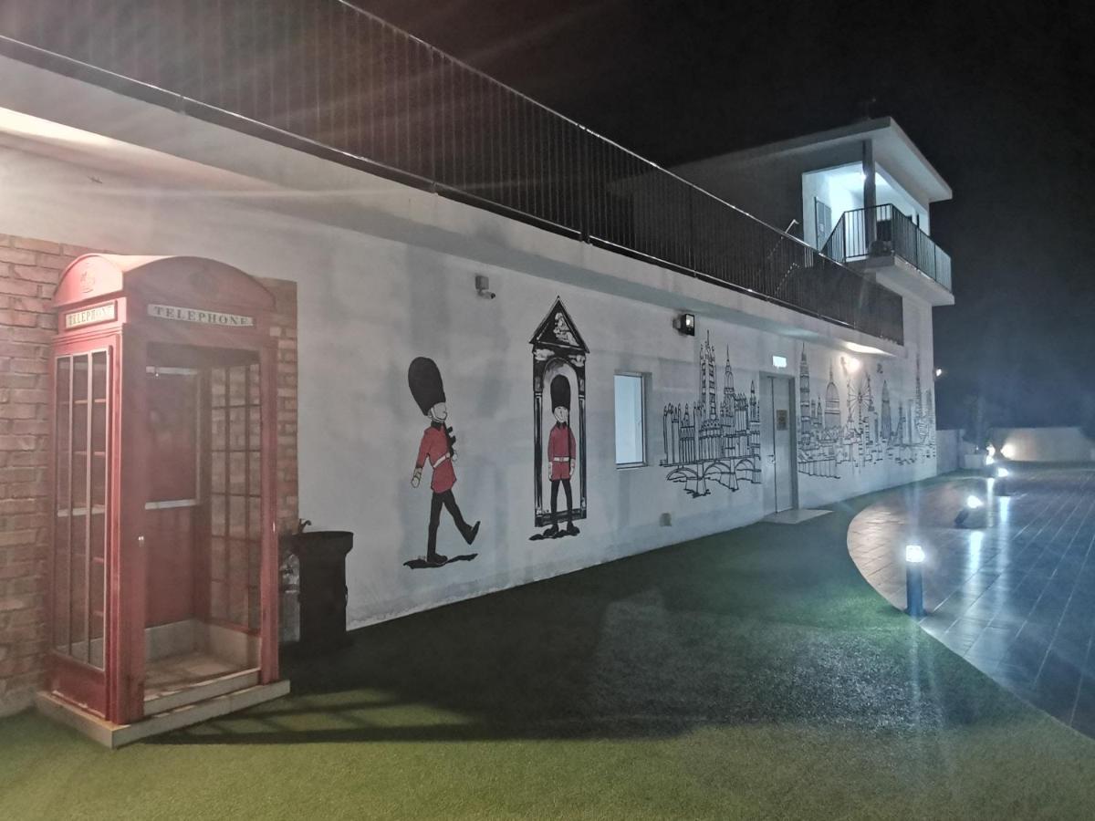 Coco Homestay 旅人の家@The Venus Sitiawan Perak ภายนอก รูปภาพ